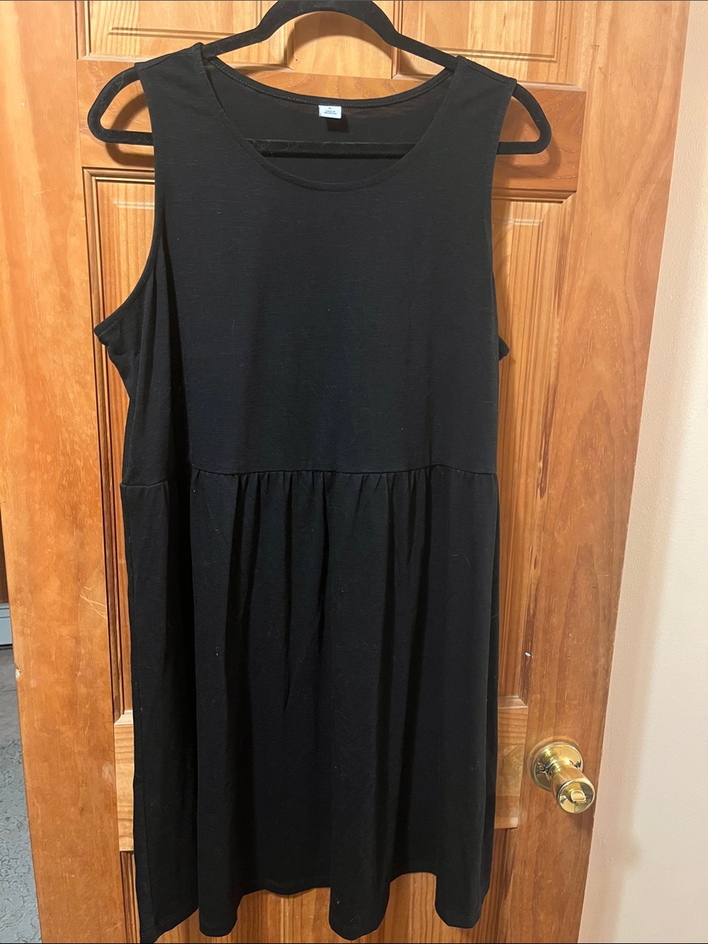 Old Navy Black Sleeveless Midi Dress